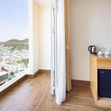 Gibson Hotel Nha Trang Bagian luar foto