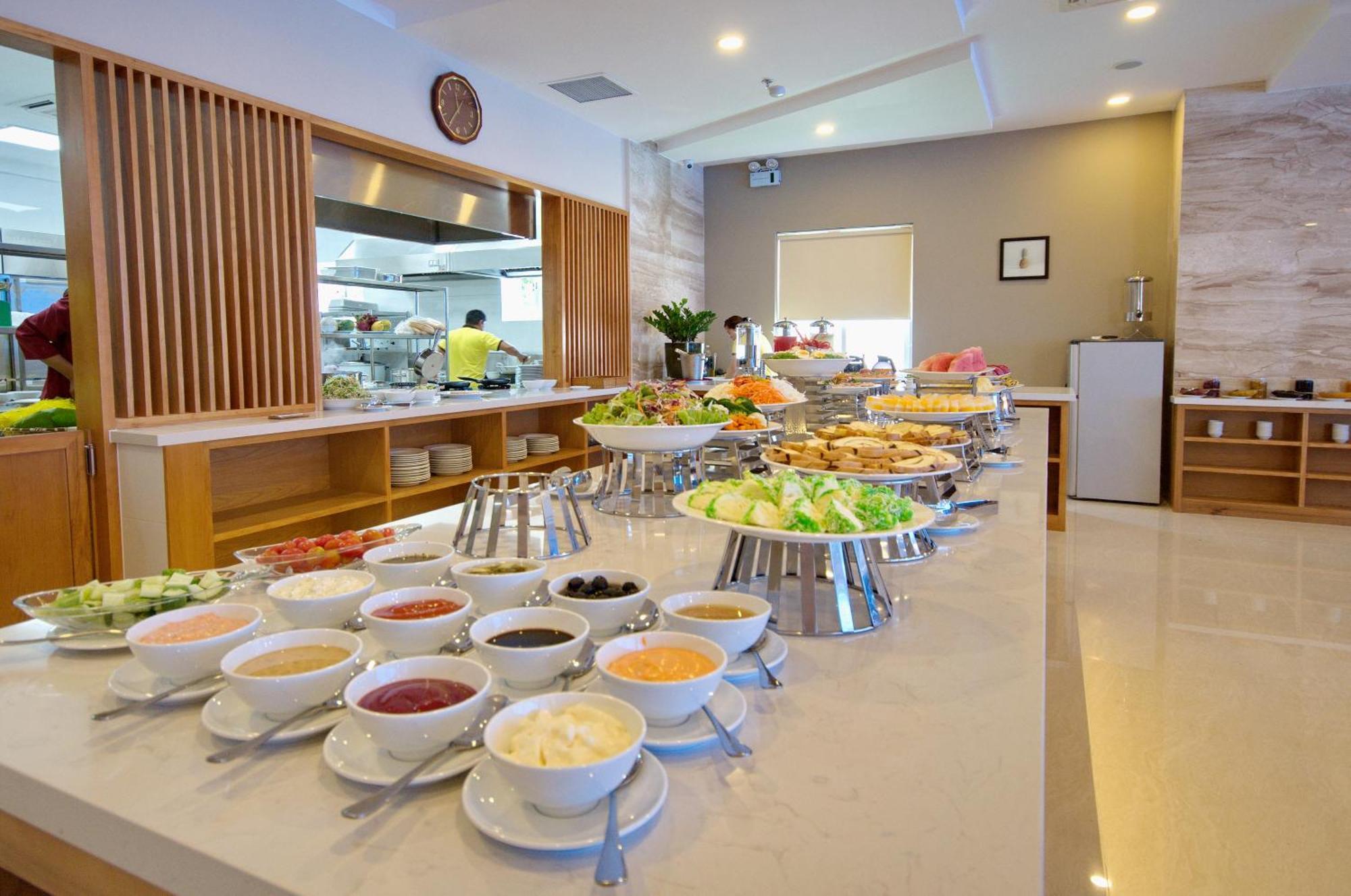 Gibson Hotel Nha Trang Bagian luar foto