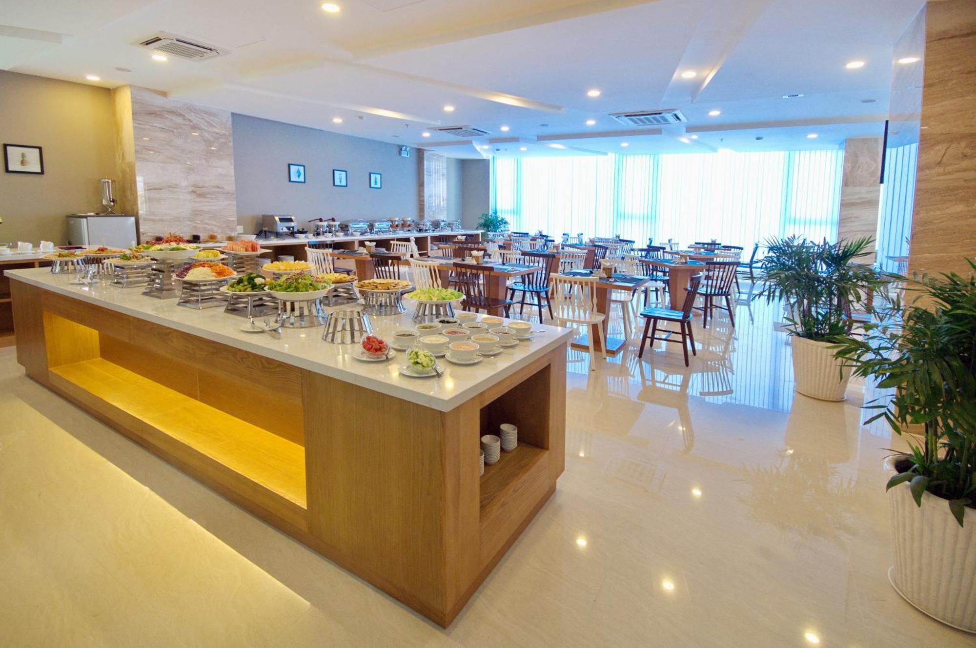 Gibson Hotel Nha Trang Bagian luar foto