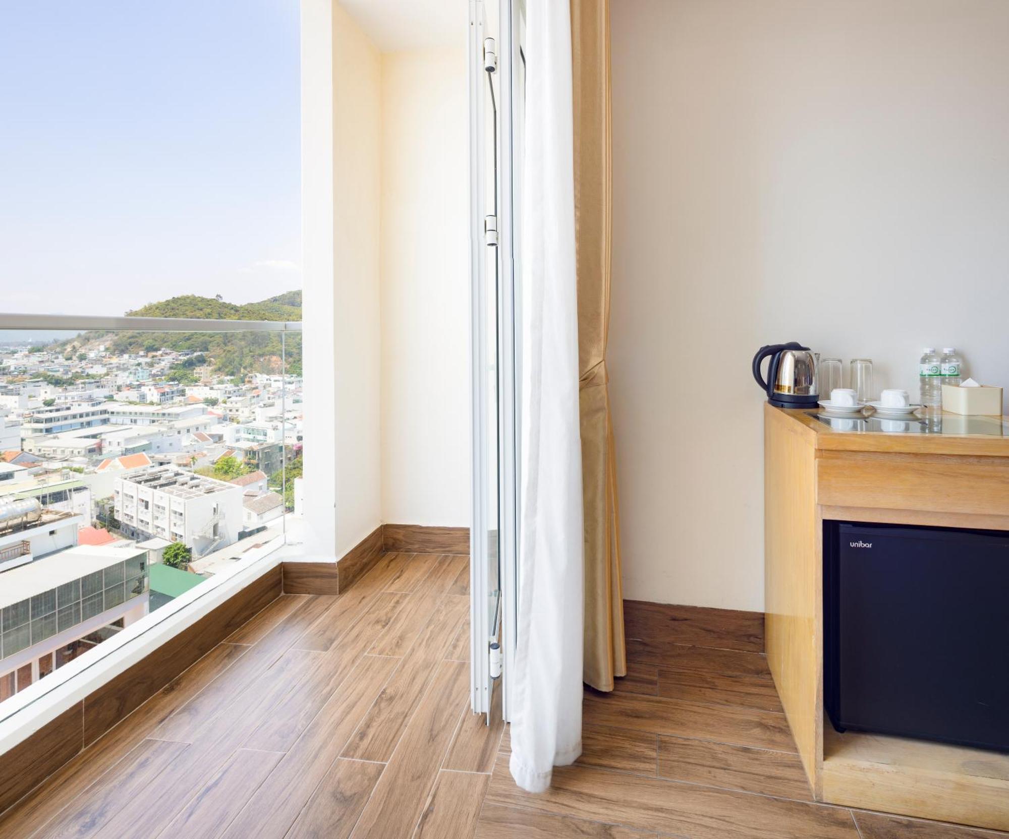 Gibson Hotel Nha Trang Bagian luar foto